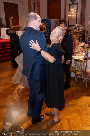 Dancer against Cancer Ball 2026 - Hofburg, Wien - Sa 18.04.2026 - Andrea KDOLSKY beim Tanzen261