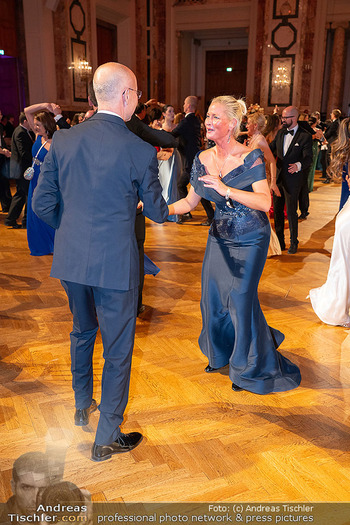 Dancer against Cancer Ball 2026 - Hofburg, Wien - Sa 18.04.2026 - Anton Toni FABER tanzt mit Natalie NEMEC265