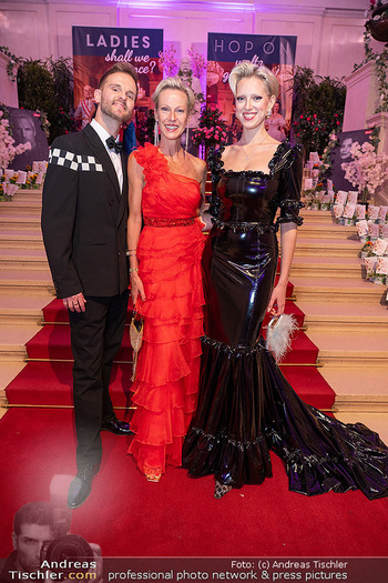 Dancer against Cancer Ball 2026 - Hofburg, Wien - Sa 18.04.2026 - Herby STANONIK, Lou-Anne und Martina GLEISSENEBNER-TESKEY381