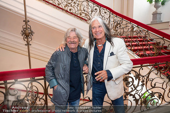 ESC Empfang des Bundespräsidenten - Präsidentschaftskanzlei, Wien - Di 21.04.2026 - WATERLOO & ROBINSON (Hansi Kreuzmayr, Josef Sepp Krassnitzer)7