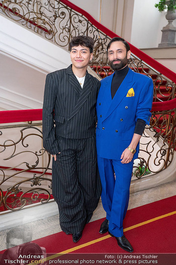 ESC Empfang des Bundespräsidenten - Präsidentschaftskanzlei, Wien - Di 21.04.2026 - Conchita WURST (Thomas NEUWIRTH), JJ (Johannes PIETSCH)28