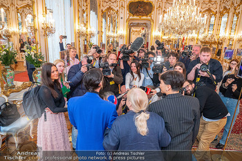 ESC Empfang des Bundespräsidenten - Präsidentschaftskanzlei, Wien - Di 21.04.2026 - Conchita WURST (Thomas NEUWIRTH), JJ (Johannes PIETSCH), Mariann43