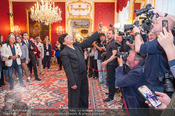 ESC Empfang des Bundespräsidenten - Präsidentschaftskanzlei, Wien - Di 21.04.2026 - JJ Johannes PIETSCH Gruppenfoto ESC Teilnehmer, Alexander VAN DE94