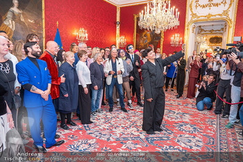 ESC Empfang des Bundespräsidenten - Präsidentschaftskanzlei, Wien - Di 21.04.2026 - JJ Johannes PIETSCH Gruppenfoto ESC Teilnehmer, Alexander VAN DE96