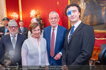 ESC Empfang des Bundespräsidenten - Präsidentschaftskanzlei, Wien - Di 21.04.2026 - Alexander VAN DER BELLEN, Doris SCHMIDAUER, COSMO (Benjamin GEDE106