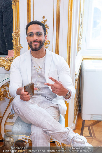 ESC Empfang des Bundespräsidenten - Präsidentschaftskanzlei, Wien - Di 21.04.2026 - Cesar SAMPSON116