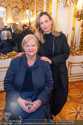 ESC Empfang des Bundespräsidenten - Präsidentschaftskanzlei, Wien - Di 21.04.2026 - Marianne MENDT mit Tochter Anna130