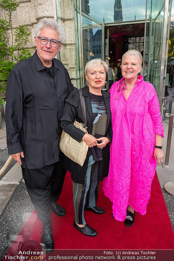 25 Jahre Restaurant Vestibül - Vestibül im Burgtheater, Wien - Di 21.04.2026 - Veronika DOPPLER, Christian DOMSCHITZ, Karin BERGMANN51