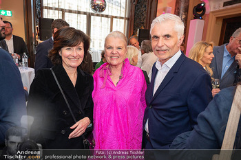 25 Jahre Restaurant Vestibül - Vestibül im Burgtheater, Wien - Di 21.04.2026 - Veronika DOPPLER mit Bruder Leo und dessen Ehefrau64