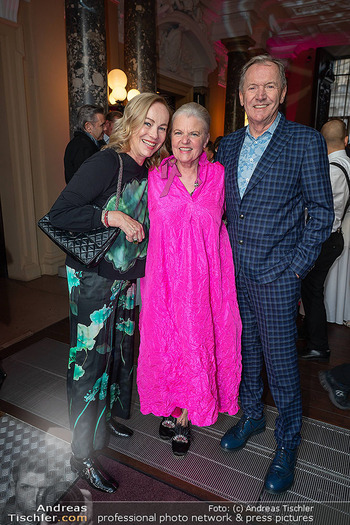 25 Jahre Restaurant Vestibül - Vestibül im Burgtheater, Wien - Di 21.04.2026 - Ossi SCHELLMANN mit Ehefrau Gabriele, Veronika DOPPLER76