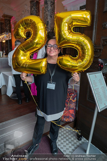 25 Jahre Restaurant Vestibül - Vestibül im Burgtheater, Wien - Di 21.04.2026 - Maria HAPPEL78