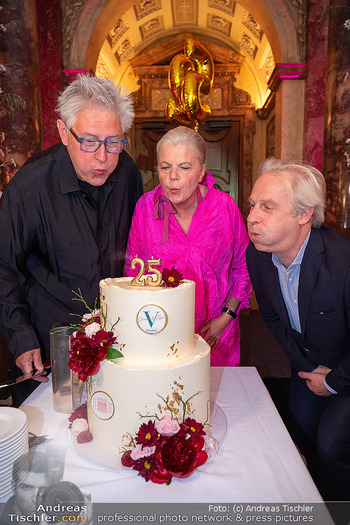 25 Jahre Restaurant Vestibül - Vestibül im Burgtheater, Wien - Di 21.04.2026 - Stefan BACHMANN, Christian DOMSCHITZ, Veronika DOPPLER122
