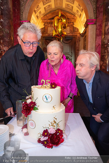 25 Jahre Restaurant Vestibül - Vestibül im Burgtheater, Wien - Di 21.04.2026 - Stefan BACHMANN, Christian DOMSCHITZ, Veronika DOPPLER124