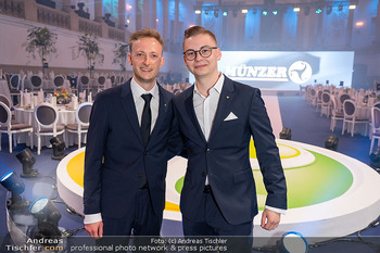 35 Jahre Münzer - Hofreitschule, Wien - Fr 24.04.2026 - Max und Noah MÜNZER8