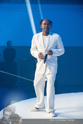 35 Jahre Münzer - Hofreitschule, Wien - Fr 24.04.2026 - Dr. ALBAN, DR.ALBAN (Bühnenfoto)200