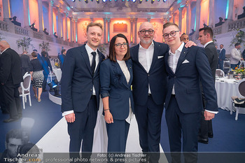 35 Jahre Münzer - Hofreitschule, Wien - Fr 24.04.2026 - Familie Michael MÜNZER mit Ehefrau und Söhnen Max und Noah MÜ208