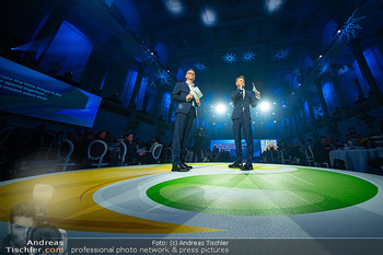 35 Jahre Münzer - Hofreitschule, Wien - Fr 24.04.2026 - Max und Noah MÜNZER235