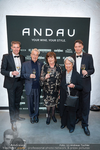 Andau - Signature Wein Event - Scheiblhofer The Resort, Andau - Fr 24.04.2026 - Heinz und Margit FISCHER, Maria SCHEIBLHOFER mit Söhnen Erich u86