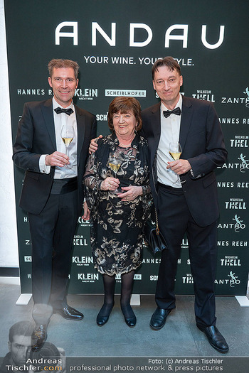 Andau - Signature Wein Event - Scheiblhofer The Resort, Andau - Fr 24.04.2026 - Maria SCHEIBLHOFER mit Söhnen Erich und Harald87