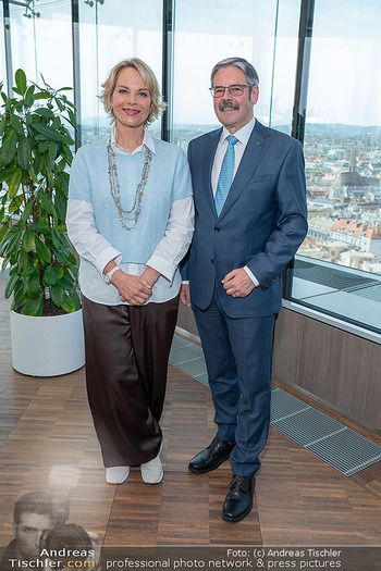 Klassik unter Sternen PK - Raiffeisengebäude, Wien - Di 28.04.2026 - Erwin HAMESEDER, Elina GARANCA1