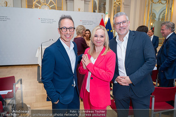 Goldenes Verdienstzeichen für Gerda Rogers - Haus des Sports, Wien - Mi 29.04.2026 - Peter L. EPPINGER, Sylvia GRAF, Michael PAUSER54