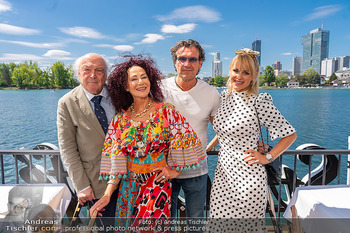 Floß-Opening und 105-Jahresfeier - Strandcafe Alte Donau, Wien - Fr 01.05.2026 - Christina LUGNER mit Begleitung, Friedrich SCHILLER, Kathi STEIN22