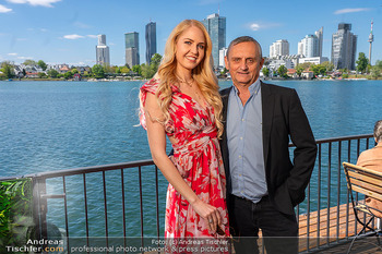 Floß-Opening und 105-Jahresfeier - Strandcafe Alte Donau, Wien - Fr 01.05.2026 - Heimo und Beatrice TURIN24