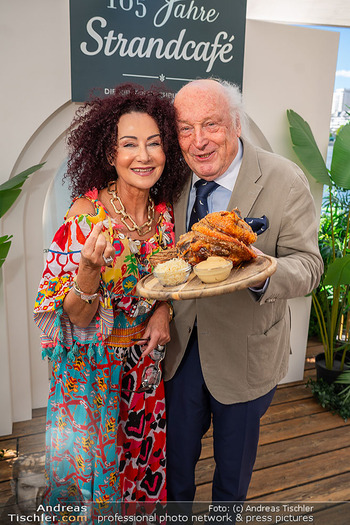 Floß-Opening und 105-Jahresfeier - Strandcafe Alte Donau, Wien - Fr 01.05.2026 - Christina LUGNER, Friedrich SCHILLER mit Stelze78