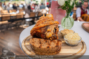Floß-Opening und 105-Jahresfeier - Strandcafe Alte Donau, Wien - Fr 01.05.2026 - Stelze mit Senf und Kren, Gastgarten Essen, Tradition, deftig96