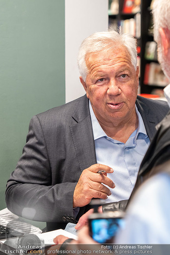 Wolfgang Fellner Buchpräsentation - Thalia Mariahilferstraße, Wien - Mi 06.05.2026 - Wolfgang FELLNER2