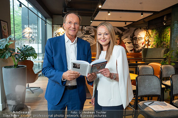 Wolfgang Fellner Buchpräsentation - Thalia Mariahilferstraße, Wien - Mi 06.05.2026 - Ernst MINAR, Denise NEHER13