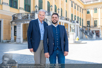 Fototermin vor Reitturnier - Schloss Schönbrunn, Wien - Sa 09.05.2026 - Paolo SCARIANO, Herbert FECHTER14