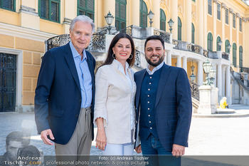 Fototermin vor Reitturnier - Schloss Schönbrunn, Wien - Sa 09.05.2026 - Herbert FECHTER, Paolo SCARIANO, Sonja KLIMA19