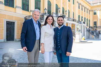 Fototermin vor Reitturnier - Schloss Schönbrunn, Wien - Sa 09.05.2026 - Herbert FECHTER, Paolo SCARIANO, Sonja KLIMA20