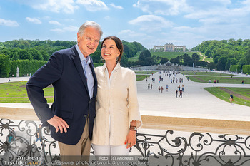 Fototermin vor Reitturnier - Schloss Schönbrunn, Wien - Sa 09.05.2026 - Herbert FECHTER, Sonja KLIMA37