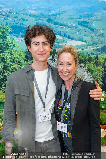 The sound of Europe - Bundesministerium für Land- und Forstwirtschaft - Sa 09.05.2026 - Kati BELLOWITSCH mit Sohn Laurenz111