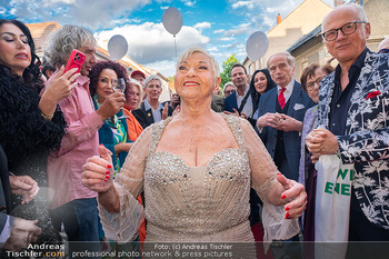 80er Jazz Gitti - Marchfelderhof - Di 12.05.2026 - Jazz Gitti bei der Ankunft64