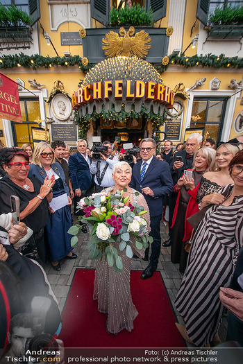 80er Jazz Gitti - Marchfelderhof - Di 12.05.2026 - Ankunft Geburtstagskind Jazz Gitti Martha BUTBUL109