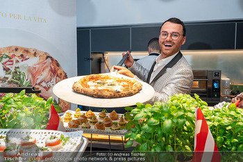ESC Watch Party - Privates Penthouse, Wien - Sa 16.05.2026 - Luigi BARBARO35