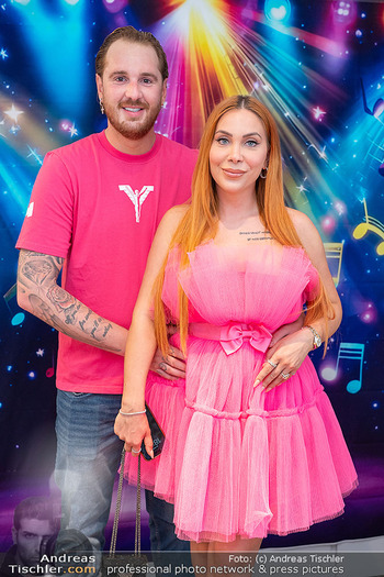 ESC Watch Party - Privates Penthouse, Wien - Sa 16.05.2026 - Tara TABITHA mit Freund Dennis LODI44