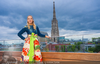 ESC Watch Party - Privates Penthouse, Wien - Sa 16.05.2026 - Lilian KLEBOW120