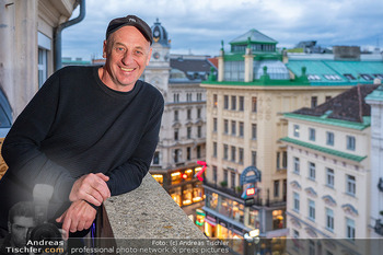 ESC Watch Party - Privates Penthouse, Wien - Sa 16.05.2026 - Alf POIER (Portrait)140