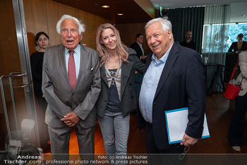 Wolfgang Fellner Buchpräsentation - Juwel im NEWS Tower, Wien - Di 19.05.2026 - Ioan HOLENDER, Wolfgang FELLNER, Simone LUGNER22