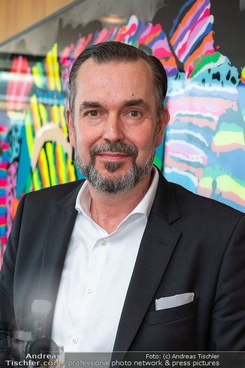 Wolfgang Fellner Buchpräsentation - Juwel im NEWS Tower, Wien - Di 19.05.2026 - Clemens PIG (Portrait)25