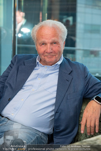 Wolfgang Fellner Buchpräsentation - Juwel im NEWS Tower, Wien - Di 19.05.2026 - Florian LAUDA (Portrait)101