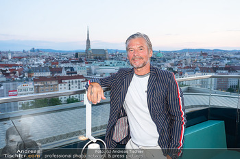Wolfgang Fellner Buchpräsentation - Juwel im NEWS Tower, Wien - Di 19.05.2026 - Frenkie SCHINKELS105