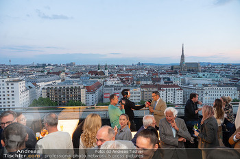 Wolfgang Fellner Buchpräsentation - Juwel im NEWS Tower, Wien - Di 19.05.2026 - Dachterrasse, Party, Empfang, Blick Ã¼ber Wien116