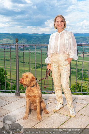 Weinverkostung - Stiftsrestaurant Göttweig, NÖ - Do 21.05.2026 - Kristina SPRENGER mit Hund Vroni25