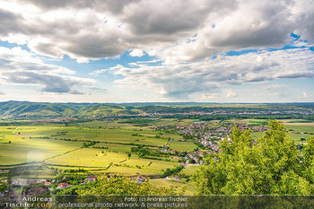 Weinverkostung - Stiftsrestaurant Göttweig, NÖ - Do 21.05.2026 - Blick über die Wachau Richtung Krems, Weinberge, Landschaft, Pa165