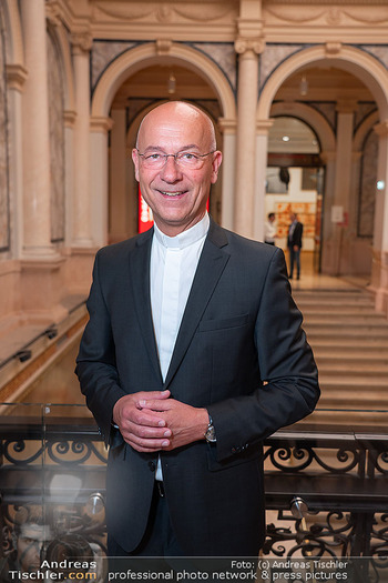 Goldenes Ehrenzeichen für Gary Lux - Künstlerhaus, Wien - Di 26.05.2026 - Anton Toni FABER (Portrait)46
